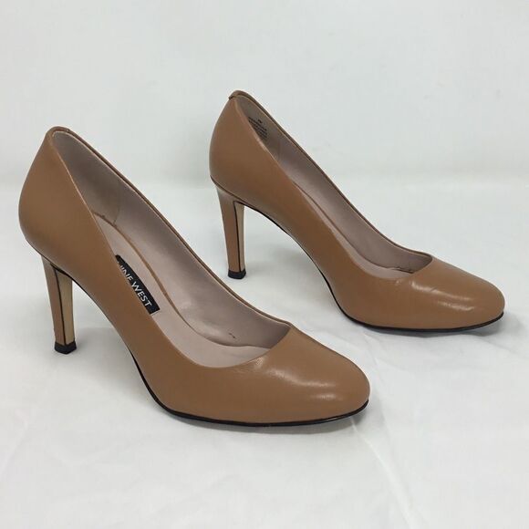 Nine West 'Handjive' Almond Toe Pump B4 - Picture 1 of 13